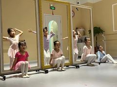 -炫艺舞蹈培训中心(枫尚奥特莱斯店)