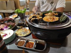 -围炉肉舍•炭烤活鳗•丹东海鲜烤肉(步行街店)