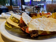 鸡牛双肉芝士墨西哥馅饼-The Rug Cafe(王府中环店)