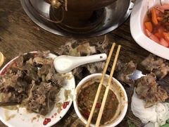 -老蜀铜火锅·酸菜脊骨·麻辣羊蝎子(热闹路店)