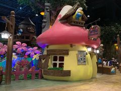 -蓝精灵乐园·世茂精灵之城主题乐园