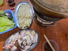 连州果园鸡-威邵鸡煲(西华路总店)