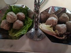 牛肉双丸拼盘-左庭右院鲜牛肉火锅(浦江欢乐颂店)