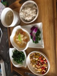 -卓玥国际月子会所(罗山路店)