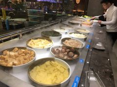 自助取餐区-韩京炭火烤肉自助料理(柯桥万达店)