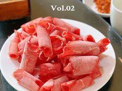 -周老三跷脚牛肉·全牛火锅(非遗传承店)