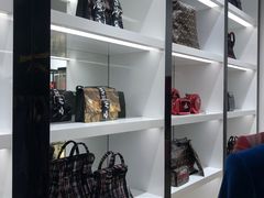 -Vivienne Westwood(上海来福士广场店)