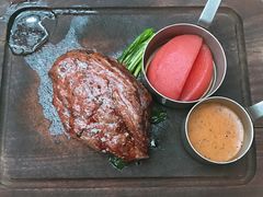 红酒啤梨VS果木400℃牛排-食间牛排(湖西路店)