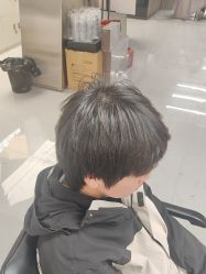 -宫铭烫发染发接发店