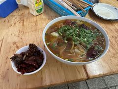 -越洋肖氏老米线(杨家坪店)