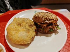 -护国寺小吃店(红莲南路店)