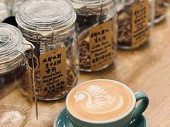附魔拿铁-COFFEE HOLIC(朝外SOHO店)