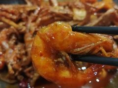 鸭恋虾中锅-张大师鸭爪爪特色火锅(万达店)