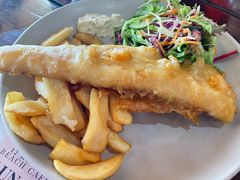 -12 Rocks Beach Bar Cafe