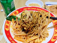 -魔都三兄弟酸辣粉·蘸卤炸串(虹桥万科店)