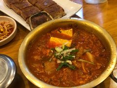 猪颈肉泡菜汤-金北顺大锅家(신사본점)