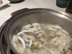-喃喃椰·糟粕醋·椰子鸡火锅(七堡花园店)