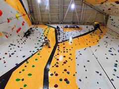 -问山MountQuest攀岩馆