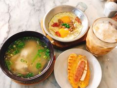 -邢泰记
