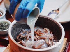石锅米汤拌秋茄-湖滨28中餐厅·西湖宴·杭州君悦酒店