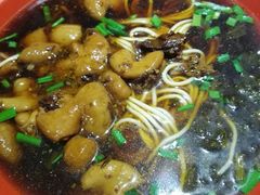 -小龙大肉面馆