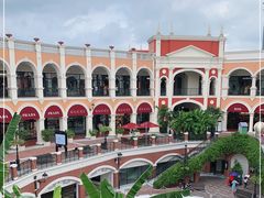 -佛罗伦萨小镇广佛名品奥特莱斯(疏港路店)