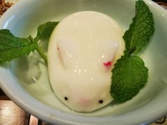杏仁豆腐-局气烤鸭·北京菜(前门店)