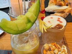 -Mark&Mars Restaurant