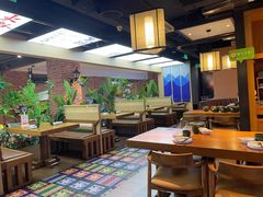 -云海肴·汽锅鸡·云南菜(天山百盛优客店)