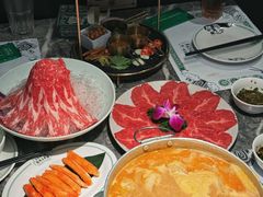 -禄婶鸡煲·打边炉