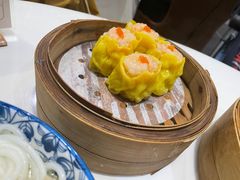 明虾蟹籽烧卖-赏点粤式点心(广州塔店)