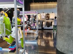 -NIKE品牌体验店(南京东路店)