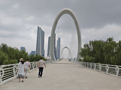 -南京眼步行桥