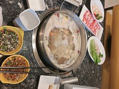 -一席地·本地鸡窝·杭帮鸡火锅(萧山银隆百货店)