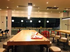 大堂-肯德基(虹桥机场T2北指廊精选外卖点店)