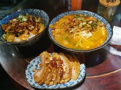 -粉家柳州螺蛳粉(杨宅路店)