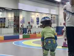 -米高蓝斯克国际轮滑中心(中铁建店)