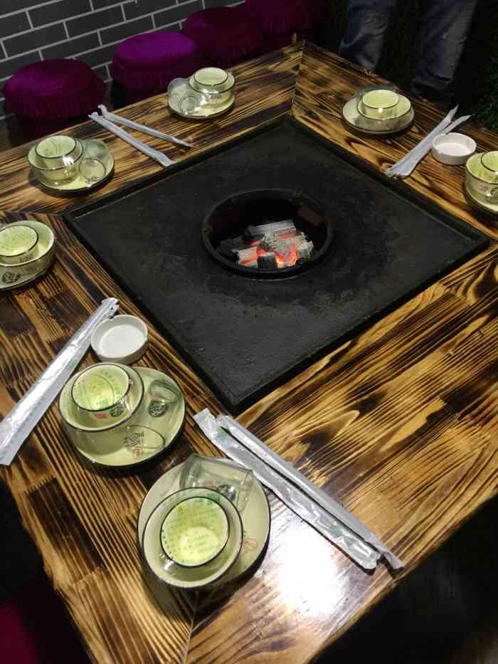 彝州火塘特色火锅-"特色菜,菜品都不错,适合朋友聚会.