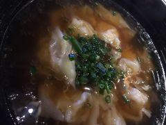 野荠菜鲜肉馄饨-南小馆(迪士尼小镇店)