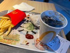-麦当劳(松江南乐得来速店)