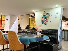 -又见马甲M8融合西餐厅(体育中心店)