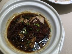 -老码头黑皮肘子锅包肉(赣水路店)