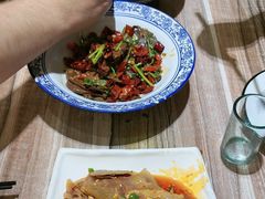 -三湘四水正宗湘菜(君峰路店)