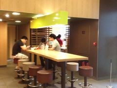 -麦当劳(世界城广场店)