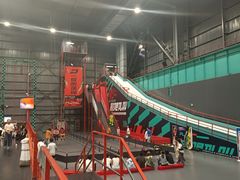 -极限PLAY运动娱乐新世界·团建派对表演休闲馆·室内高空游乐园