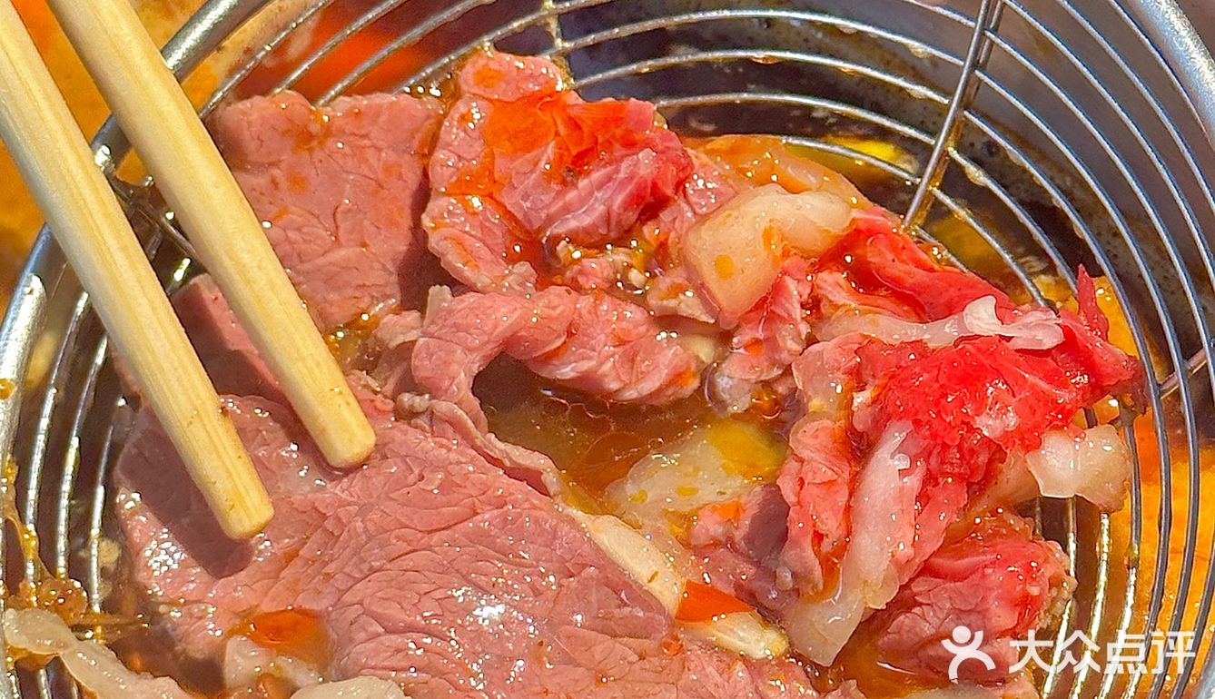 天花板级别现切牛肉火锅 真的太好吃啦