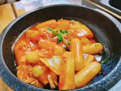 泡菜炒年糕-花漫里日式餐厅(刺桐店)