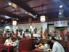 大堂-窄巷子陕菜馆·地道陕西菜(粉巷店)