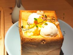 面包诱惑-蜜桃餐厅·伴山(绿宝广场店)