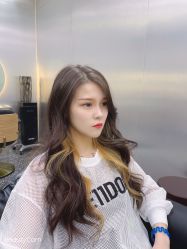 -Tloml salon